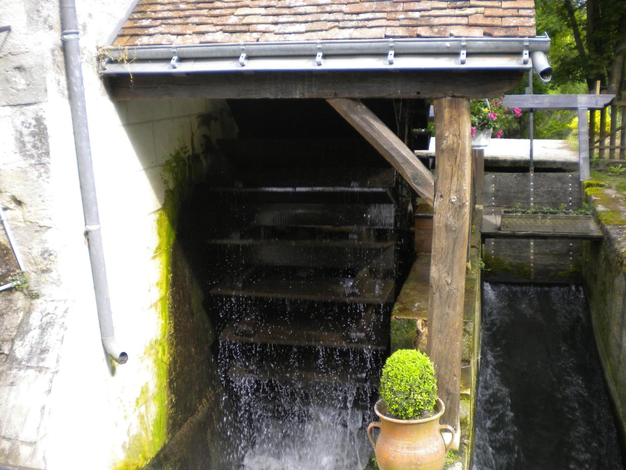 Le Moulin Garnier Bed & Breakfast Vernou-sur-Brenne Exterior photo
